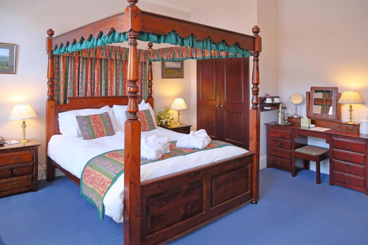Saxonville Hotel Γουίτμπι Εξωτερικό φωτογραφία