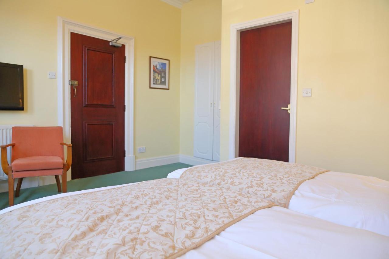 Saxonville Hotel Γουίτμπι Εξωτερικό φωτογραφία